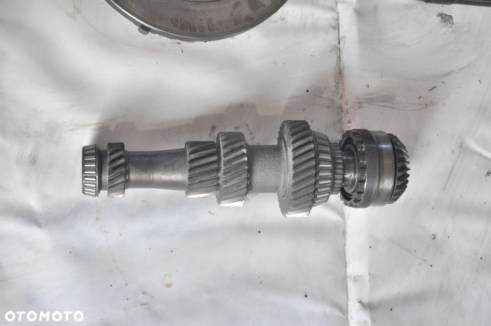 WAŁEK TRYB TARCZKI ZĘBATKA JOHN DEERE 6600 - 4