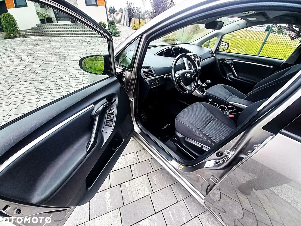 Toyota Verso 1.6 D-4D Prestige - 14