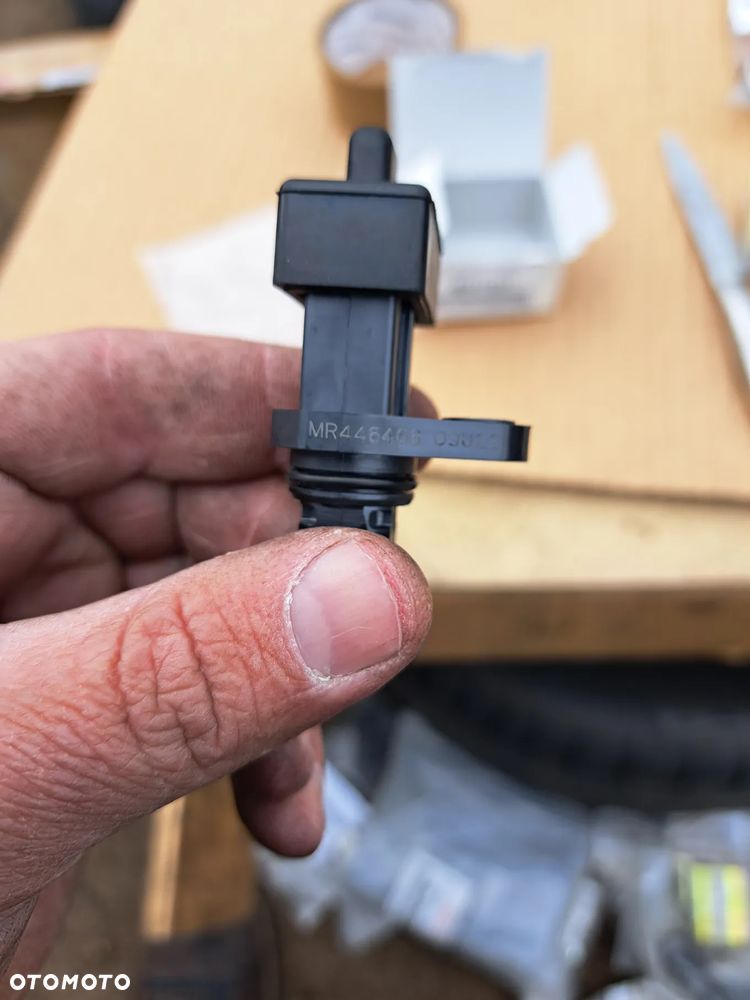 Czujnik prędkości Mitsubishi L200 Pajero Sport Montero MR477827 MR446406 SENSOR VEHICLE SPEED Tachosensor - 4