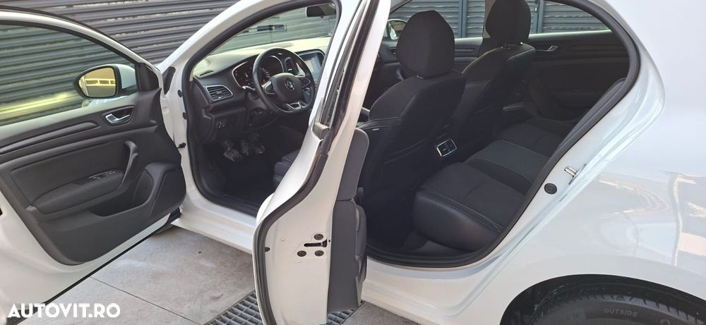 Renault Megane Blue dCi 116 Life - 20