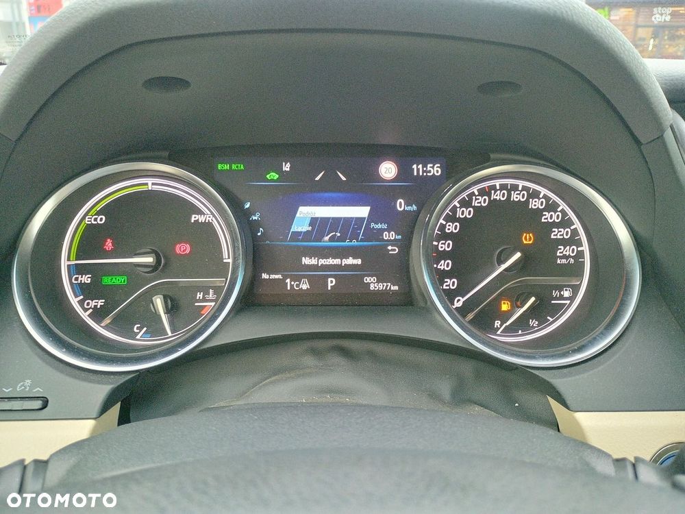 Toyota Camry 2.5 Hybrid Executive CVT - 18