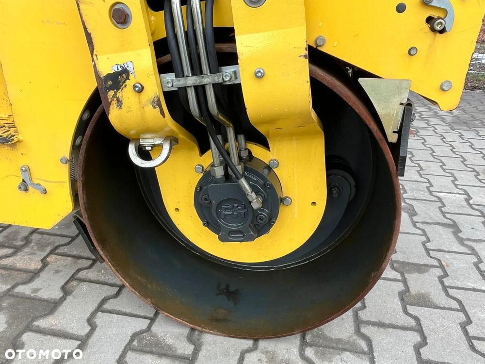 Bomag BW 100 AD-5 - 13