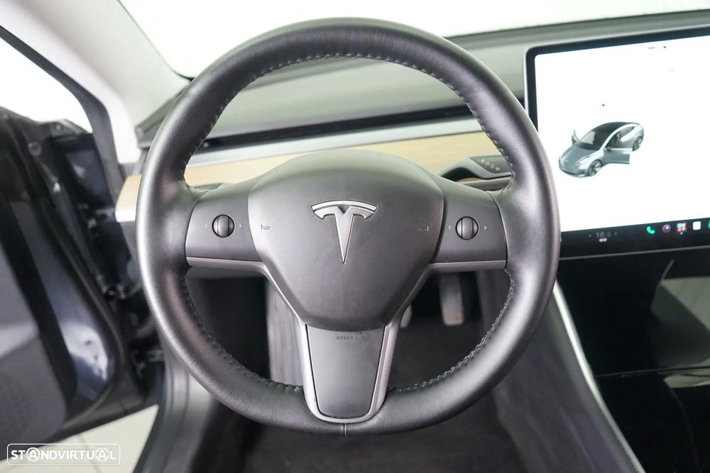 Tesla Model 3 Standard Range Plus RWD - 21