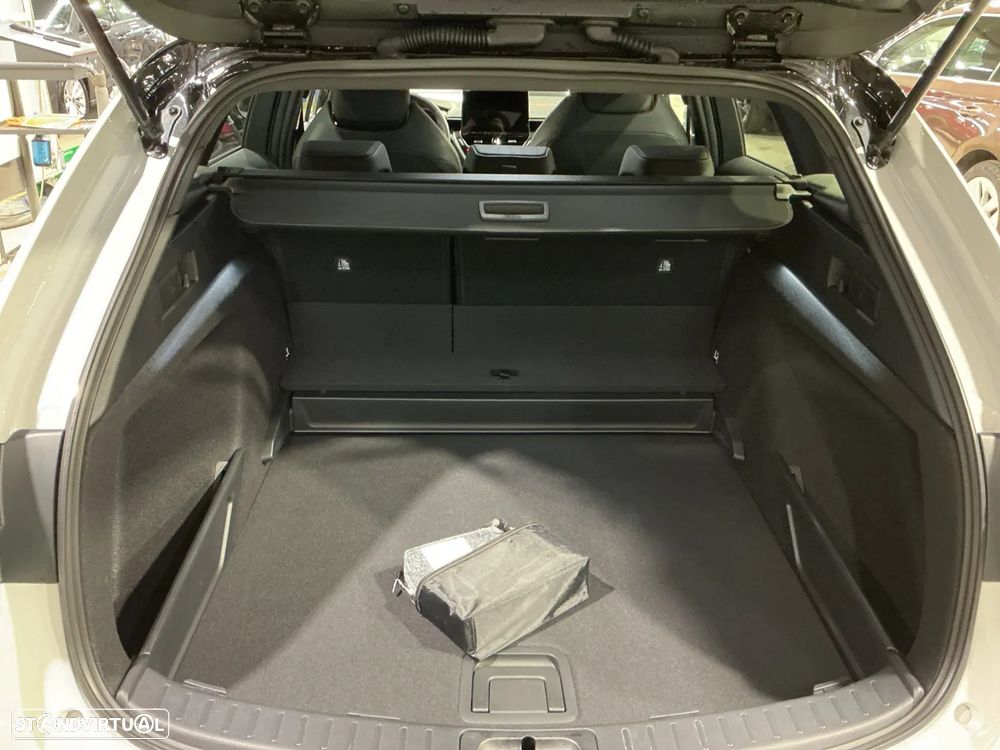 Toyota Corolla Touring Sports 1.8 Hybrid GR-Sport - 13