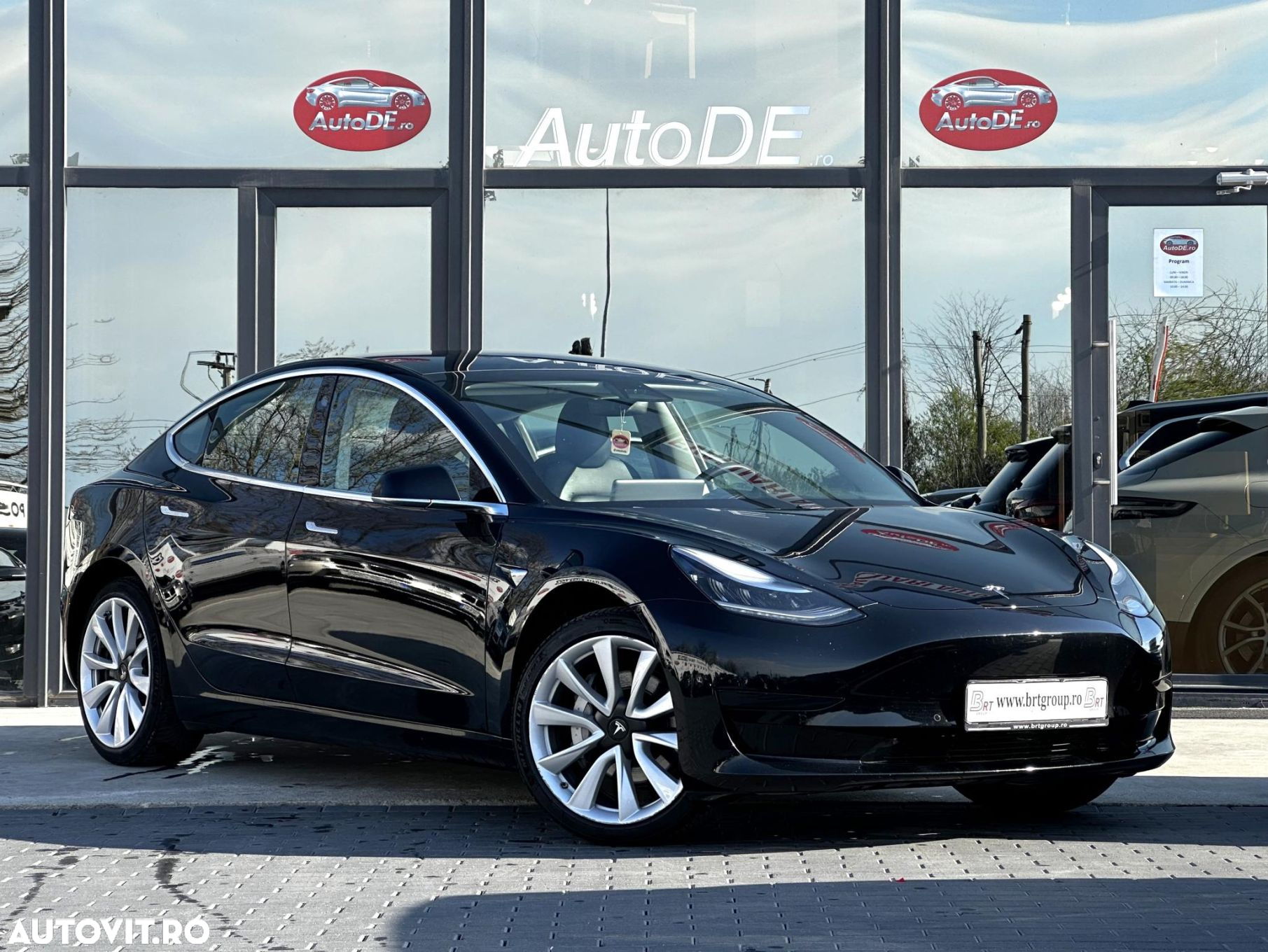 Tesla Model 3 - 2