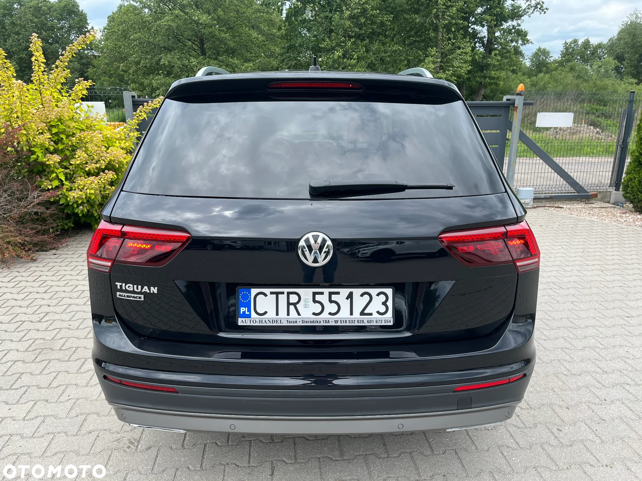 Volkswagen Tiguan - 10