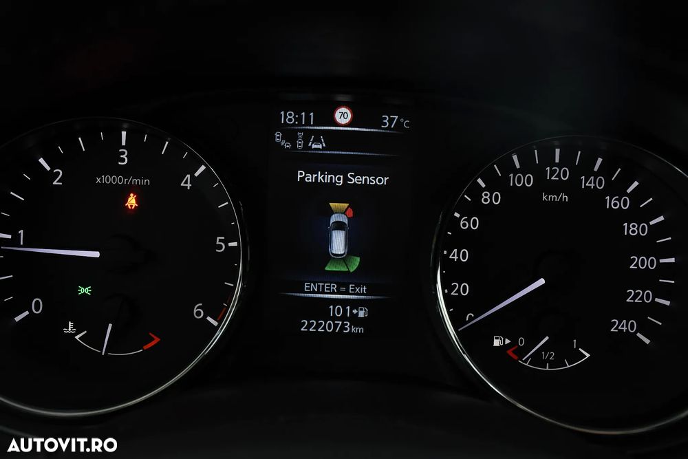 Nissan Qashqai 1.6 DCI TEKNA+ - 26