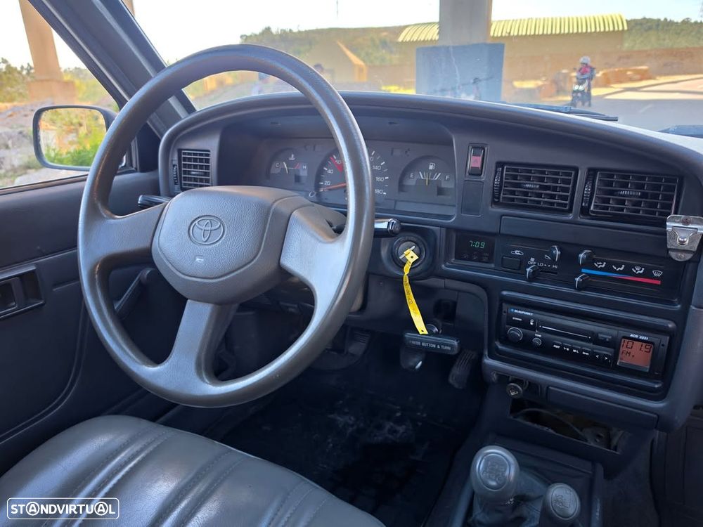 Toyota Hilux 2.4 D LN105L Cx Mad. C.D - 5