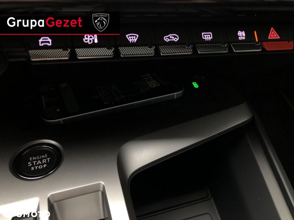Peugeot 408 - 17