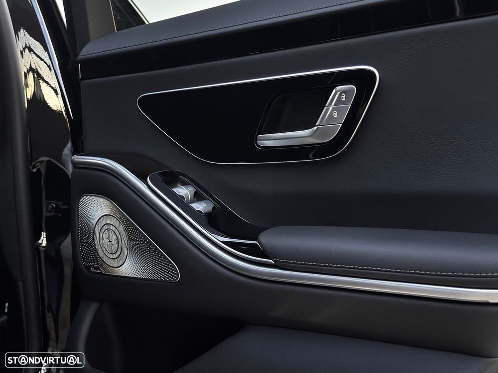 Mercedes-Benz S 580 e - 32
