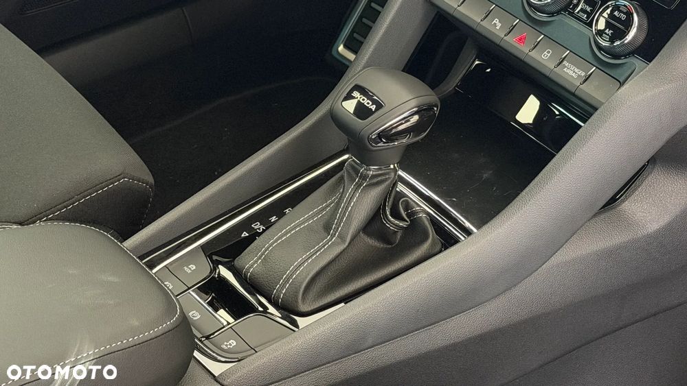 Skoda Karoq 1.5 TSI ACT Sportline DSG - 36