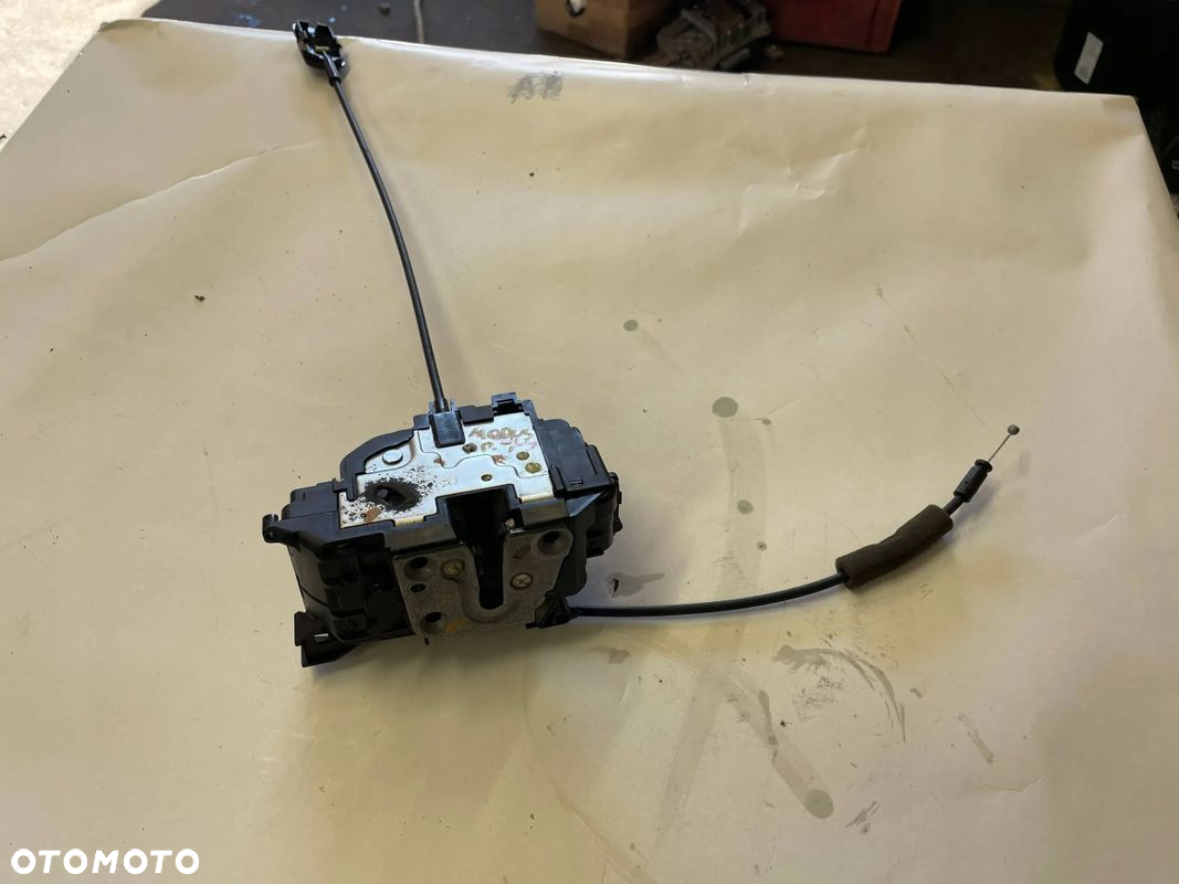 REANULT GRAND MODUS ZAMEK DRZWI PRAWY TYŁ 6PIN - 4