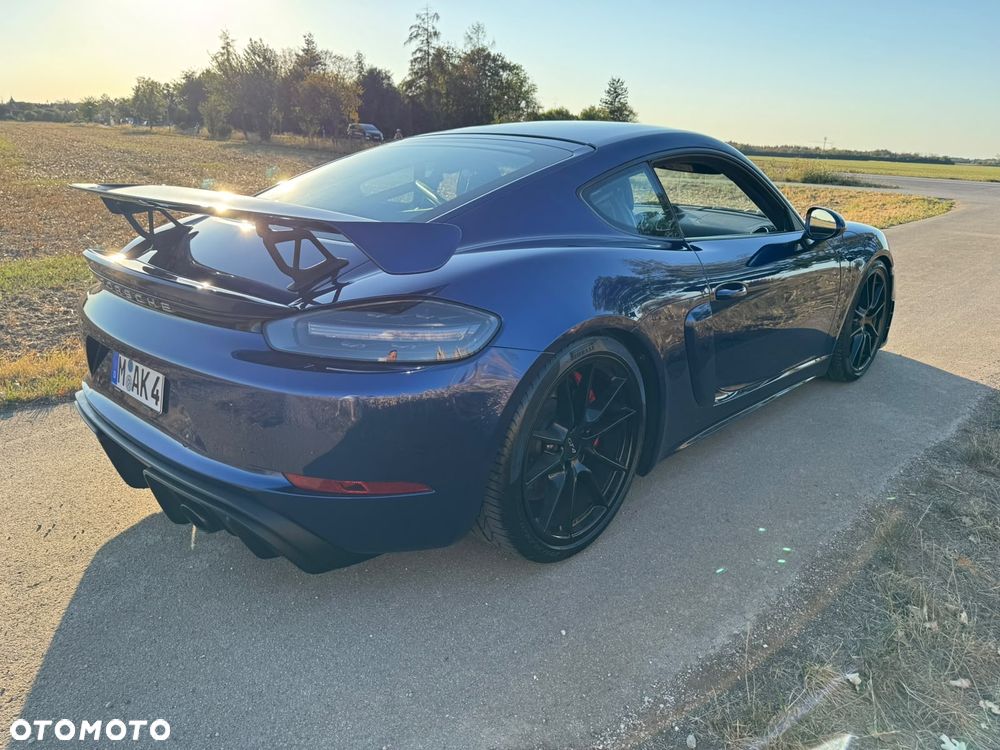 Porsche 718 Cayman - 13
