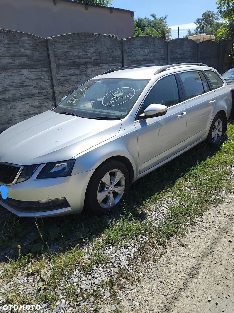 Maska zderzak błotnik drzwi Skoda octavia 3 Lift - 2