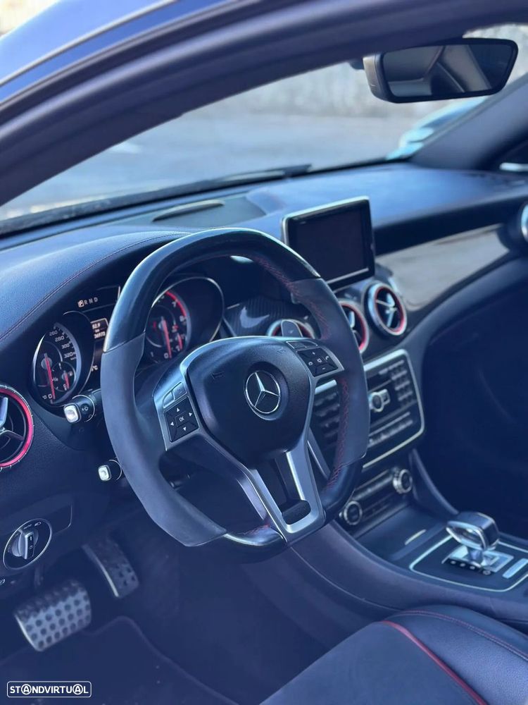Mercedes-Benz CLA 45 AMG - 8