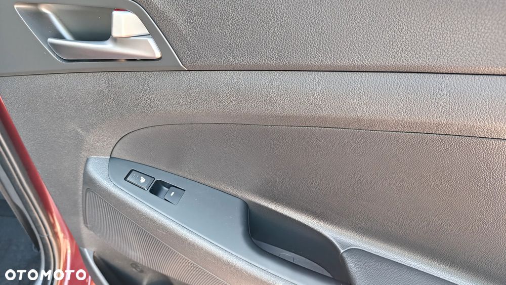 Hyundai Tucson - 16