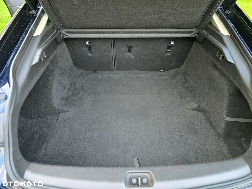 Opel Insignia - 25