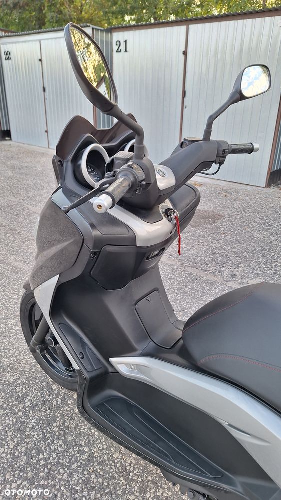 Yamaha X-max - 4
