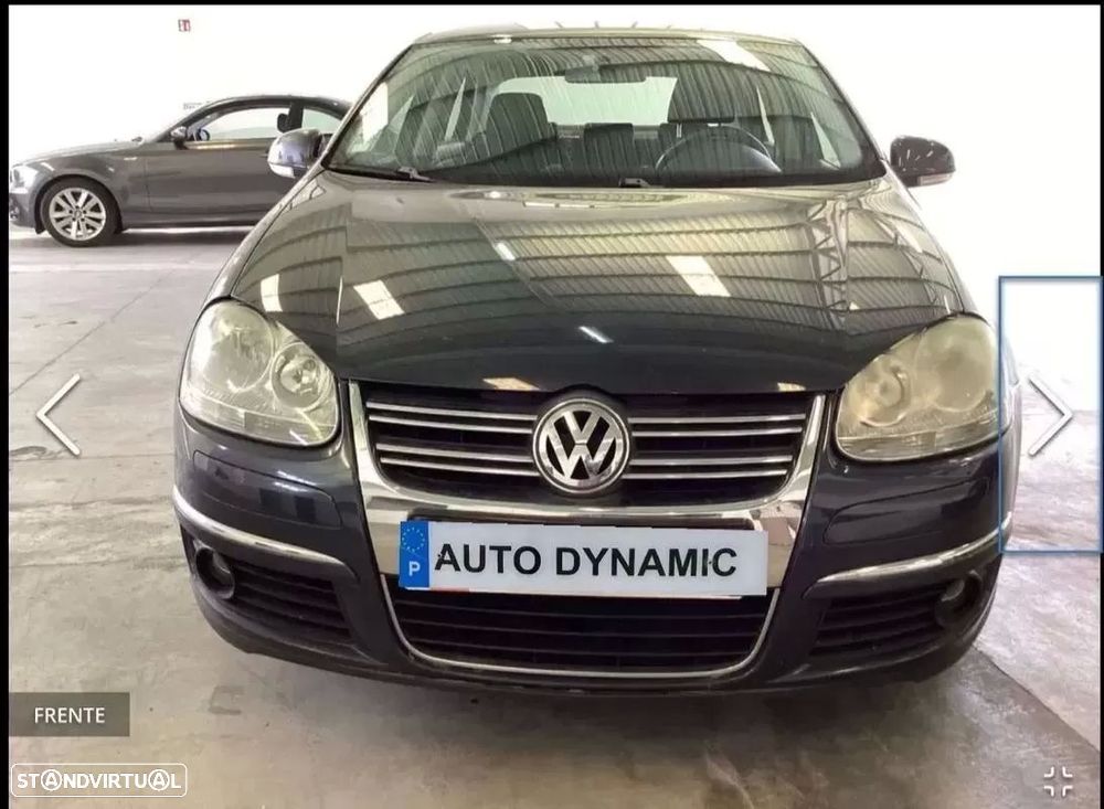 VW Jetta 1.6 TDi Confortline - 13