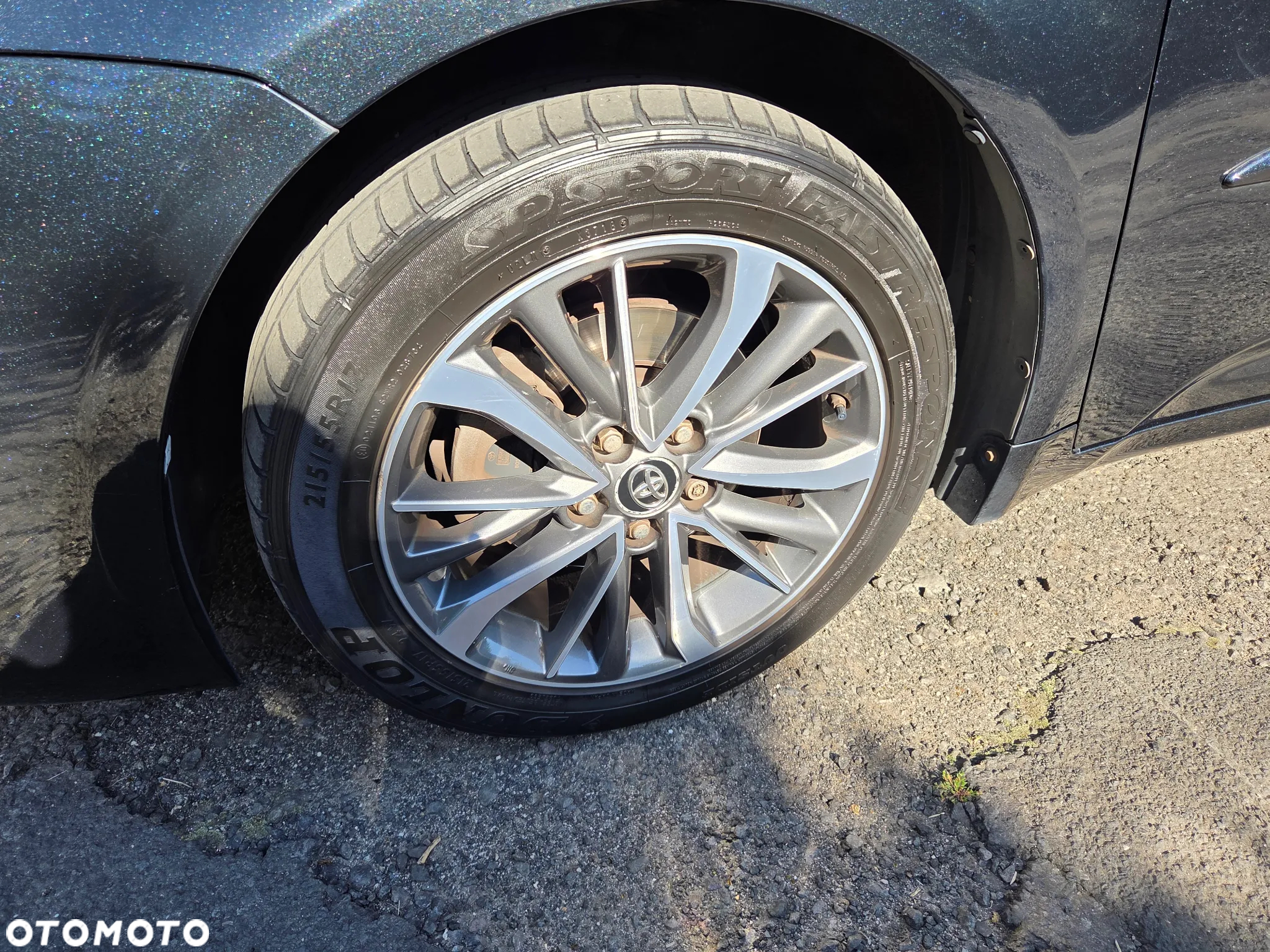 Toyota Avensis 1.8 Premium - 19