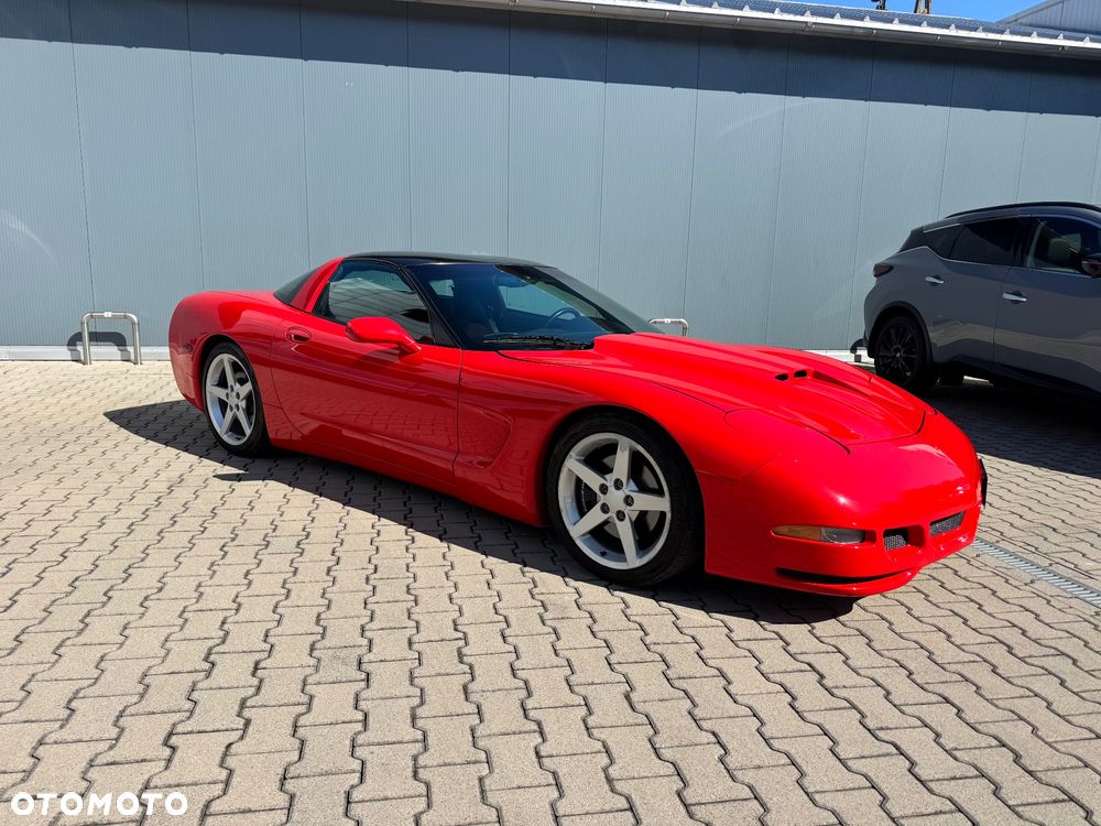 Chevrolet Corvette - 15