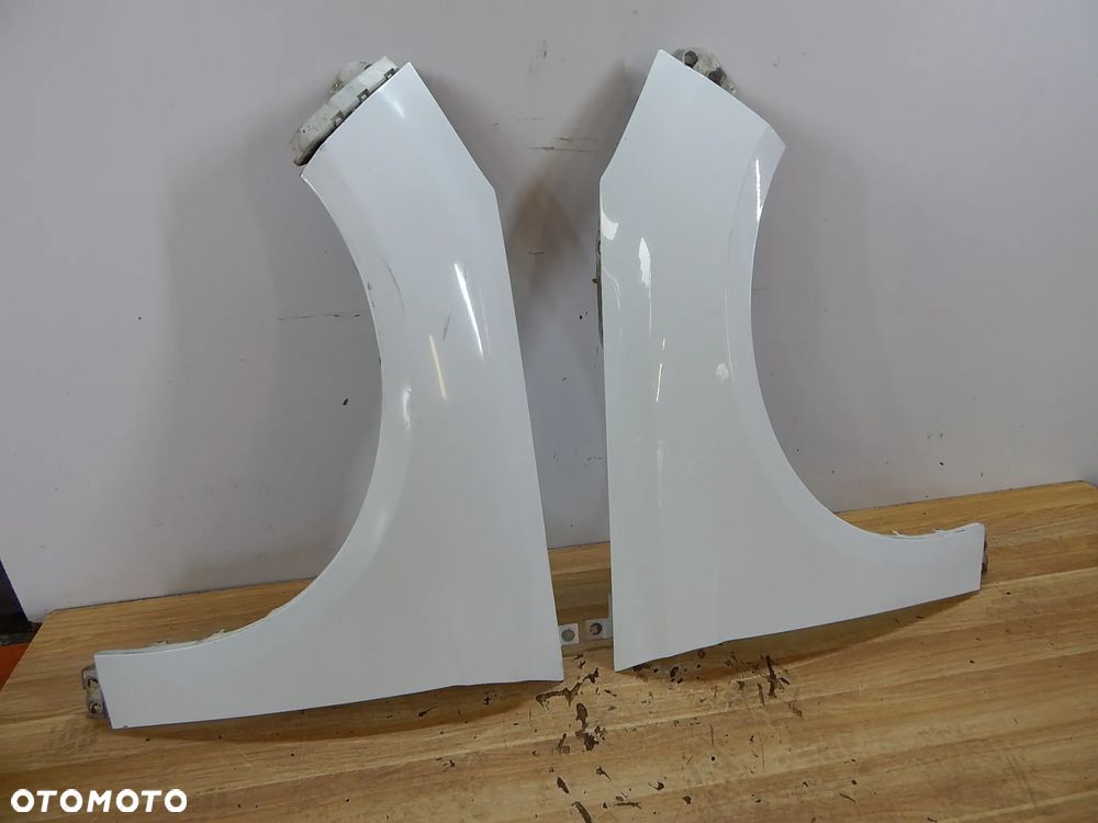 Błotnik przód przedni Ford Focus MK3 10-18 biały 5F Łuków części - 1
