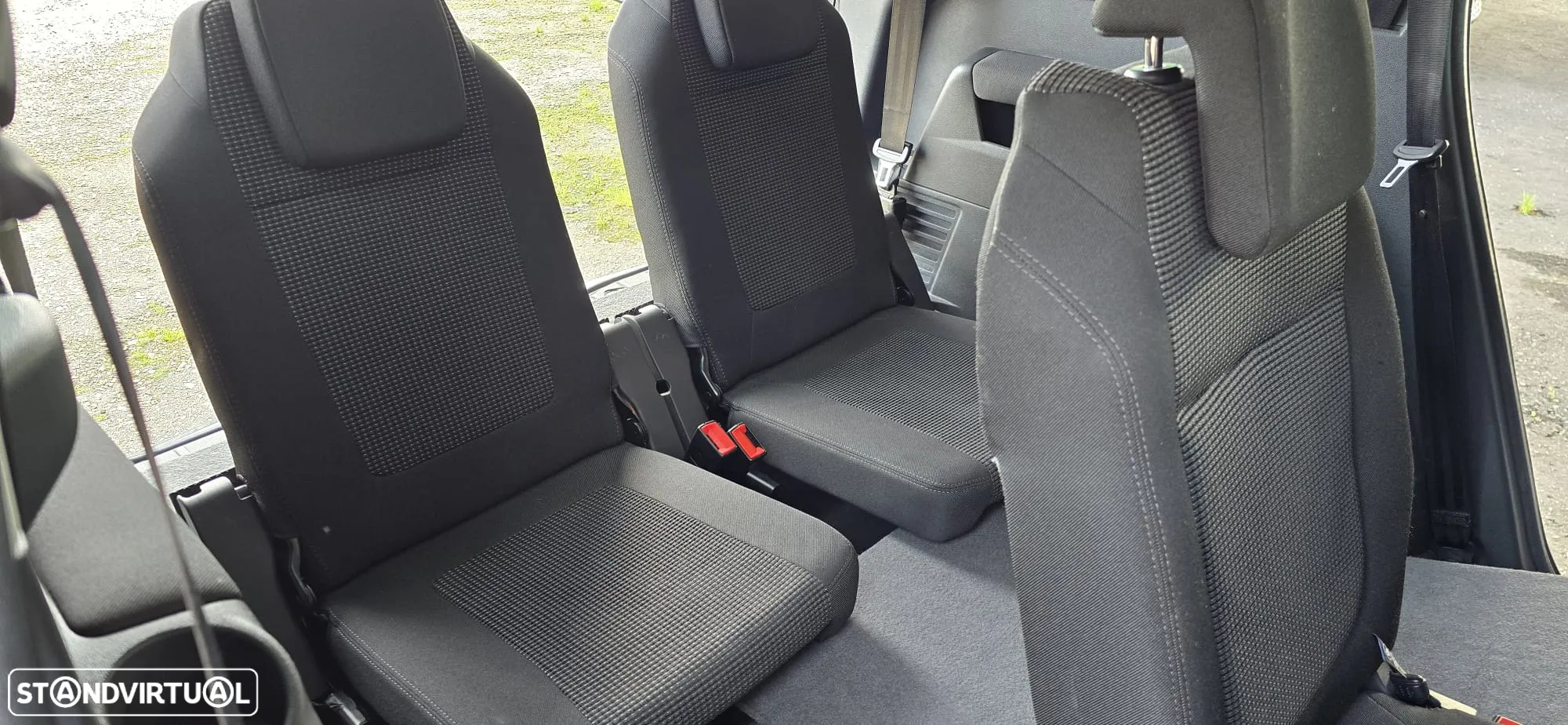 Peugeot 5008 2.0 HDi Executive JLL17 - 28