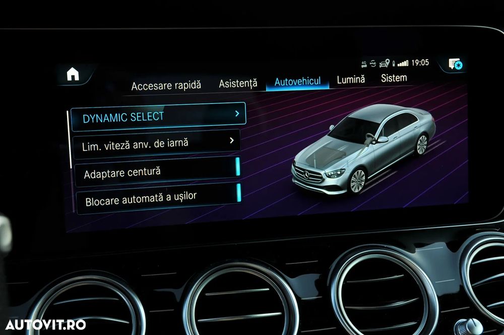Mercedes-Benz E 300 9G-TRONIC AMG Line - 24
