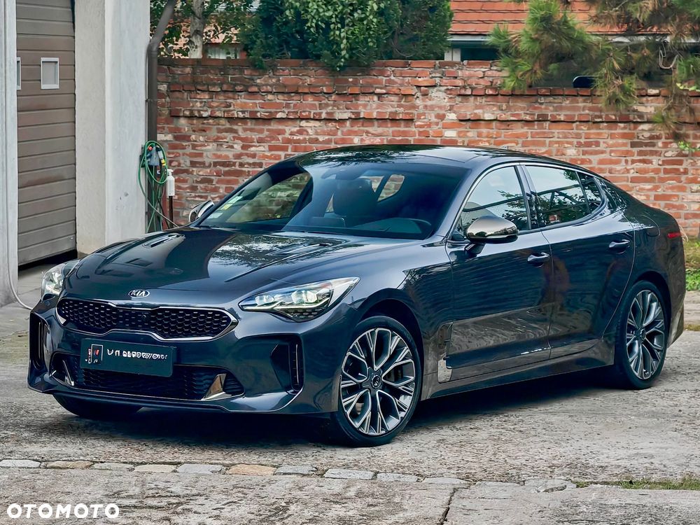 Kia Stinger 2.0 T-GDI GT Line - 1