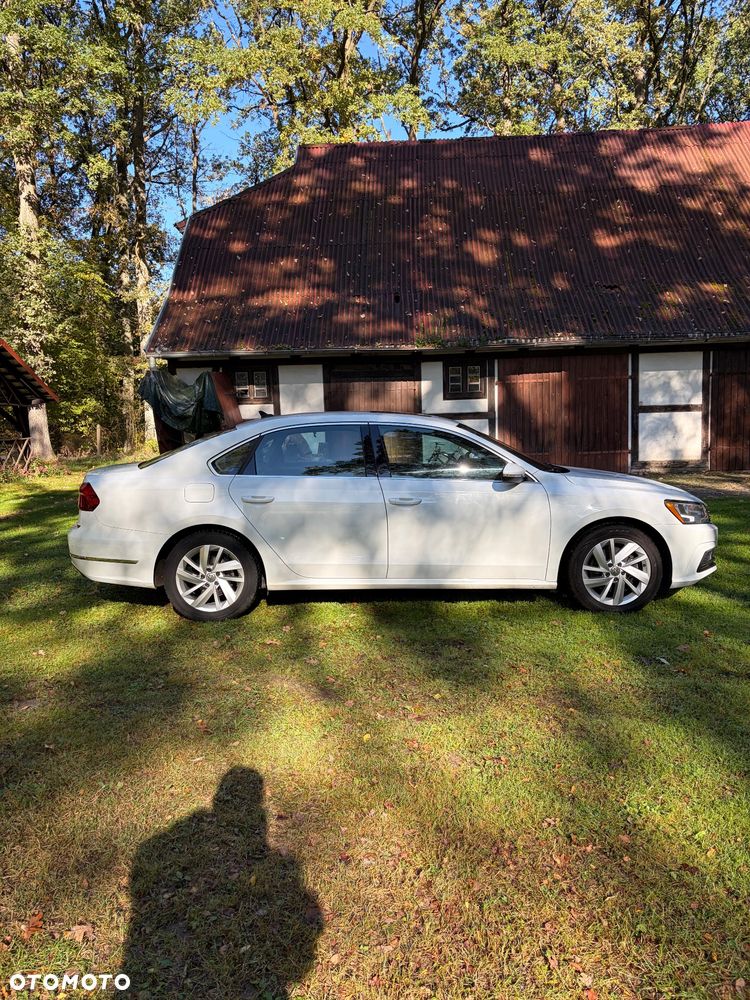Volkswagen Passat - 5