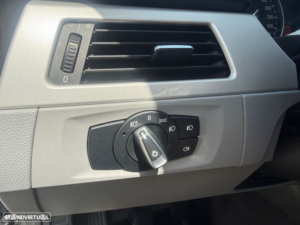 BMW 320 d DPF Blue Performance Edition Lifestyle - 24