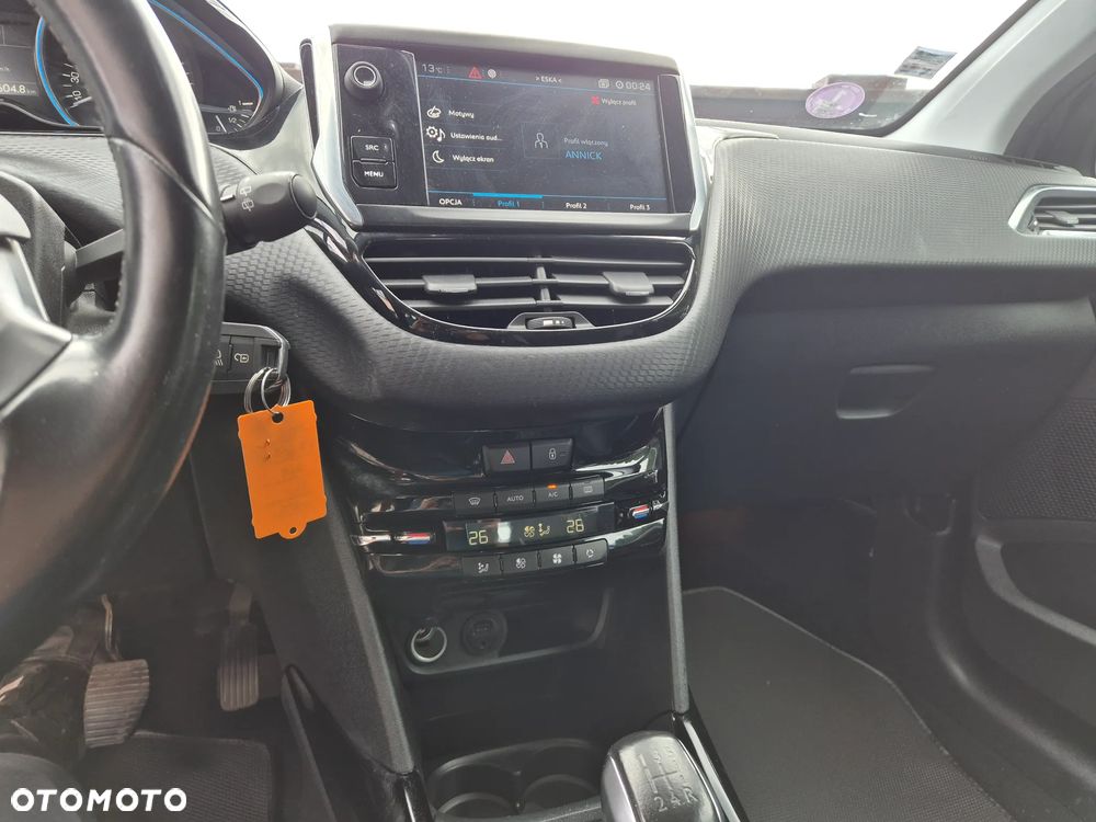Peugeot 2008 1.2 Pure Tech Active S&S - 15