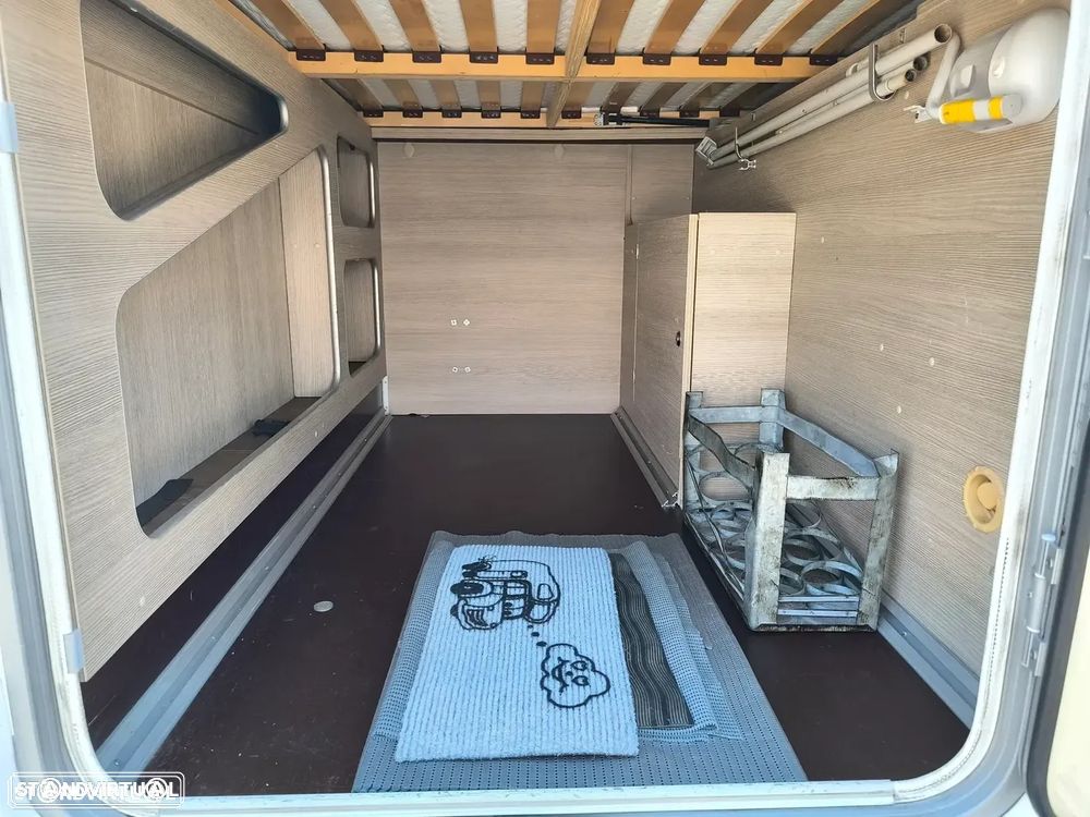 Burstner Ixeo Fifty Five 55 Cama central + basculante - 31