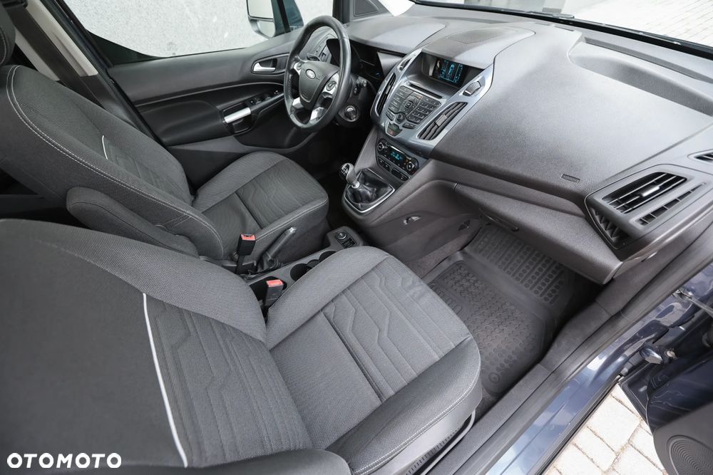 Ford Tourneo Connect - 33