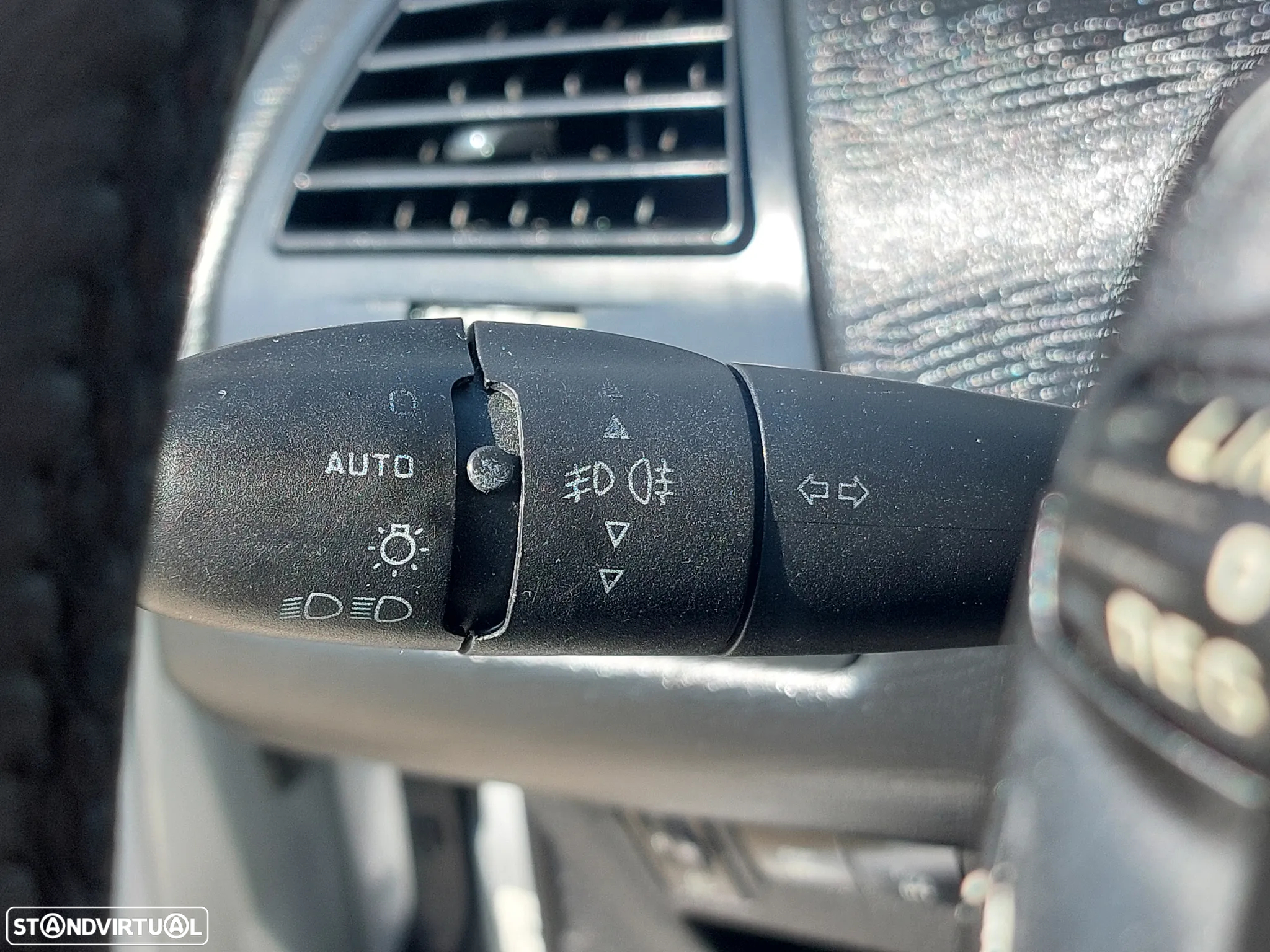 Citroën C4 1.6 HDi 110 VTR Pack - 20