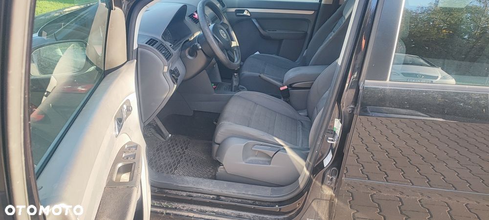 Volkswagen Touran - 7