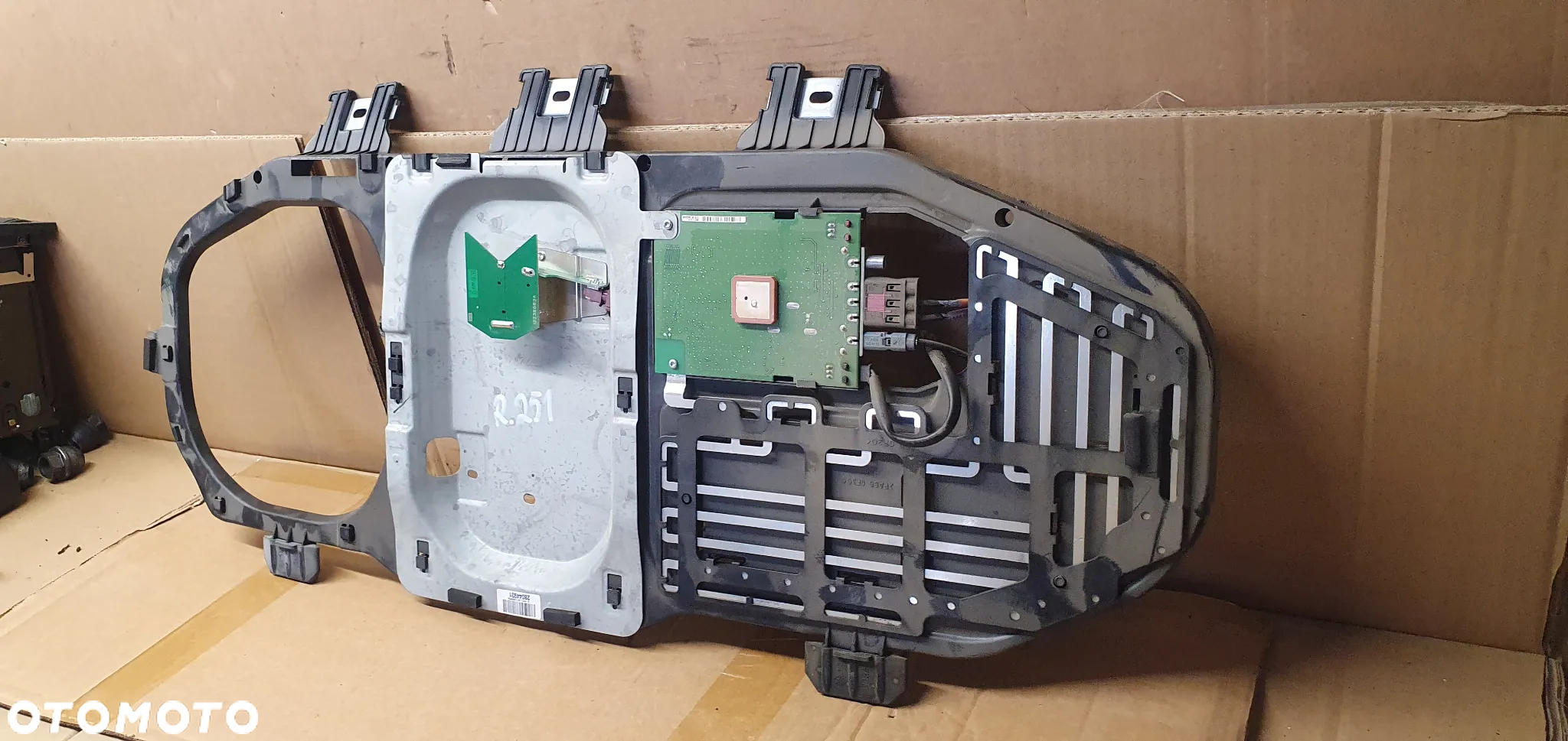 Wzmacniacz anteny moduł Mercedes R-Klasa W251 A1648202575 - 3