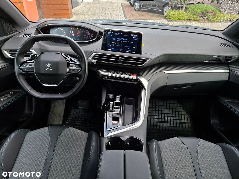 Peugeot 3008 1.2 PureTech Allure S&S EAT8 - 19