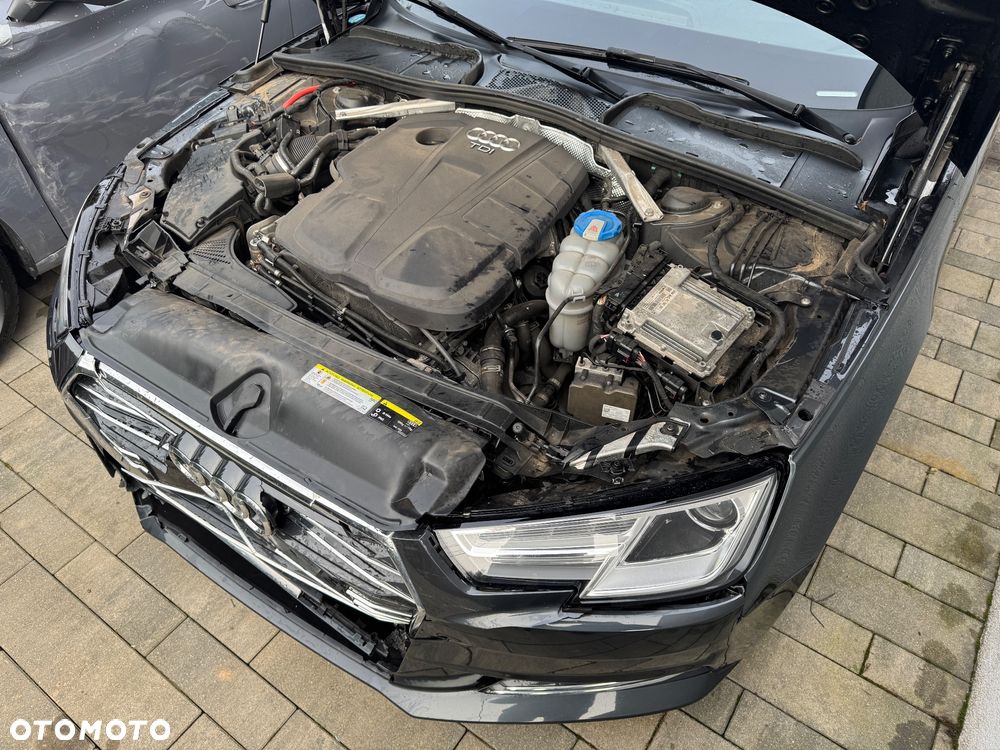 Audi A4 Avant 30 TDI S tronic advanced - 33