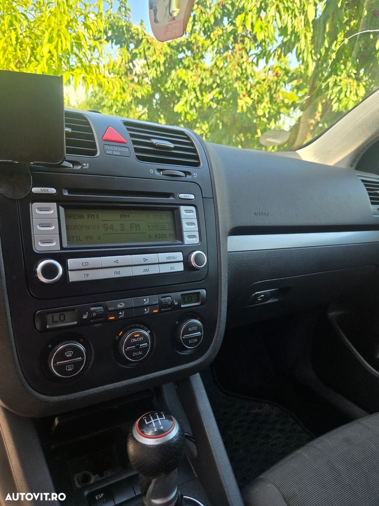 Volkswagen Golf 1.9 TDI Comfortline - 6