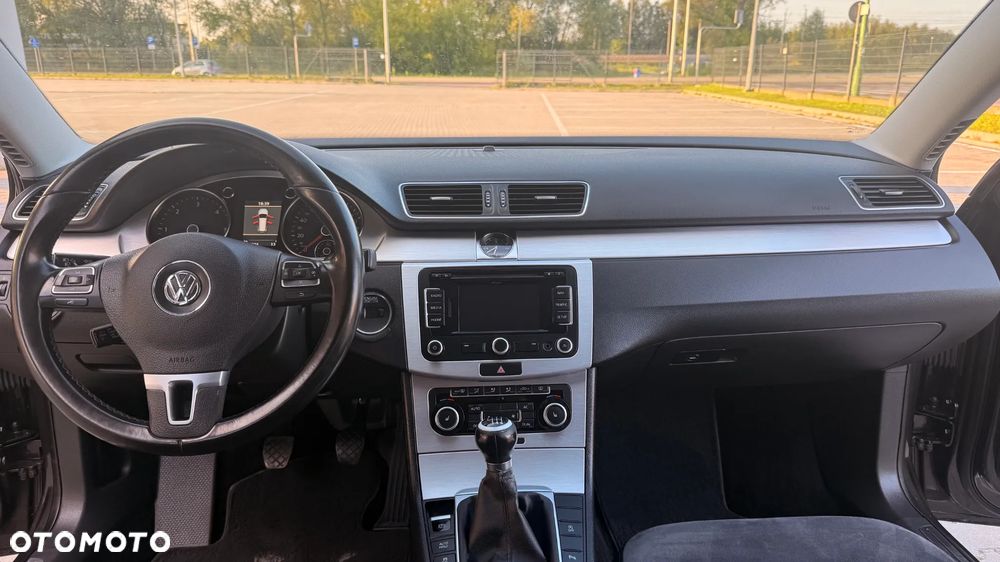 Volkswagen Passat 2.0 TDI Highline - 7