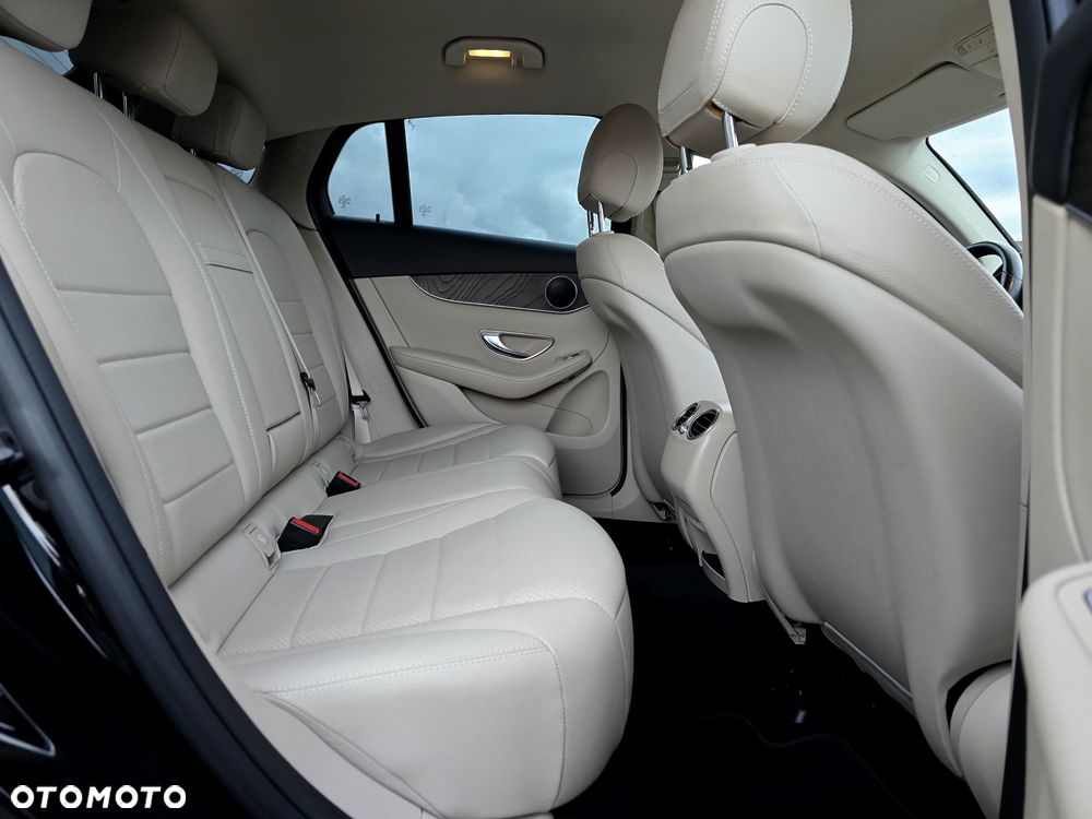 Mercedes-Benz GLC Coupe 250 4-Matic - 27