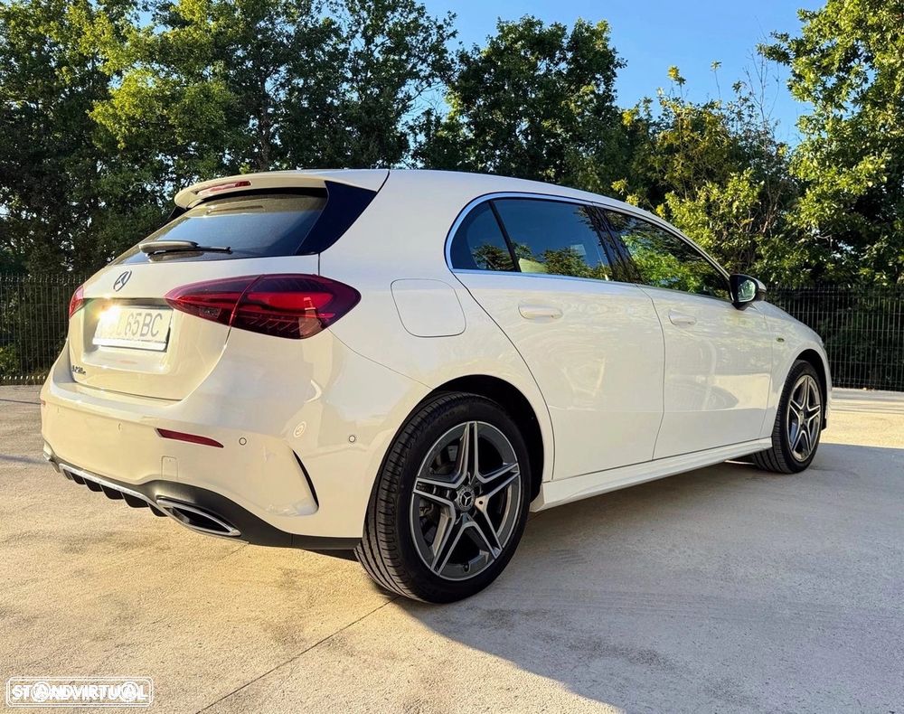 Mercedes-Benz A 250 e 8G-DCT AMG Line - 4