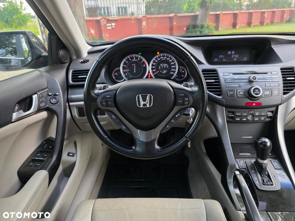Honda Accord 2.4 Executive - 19