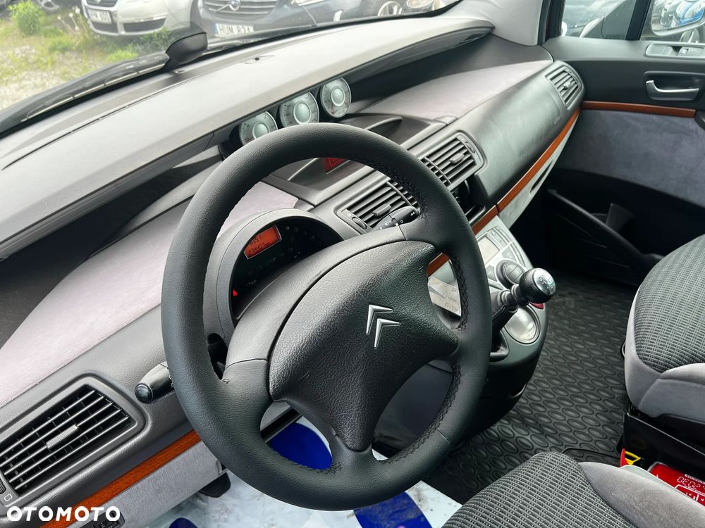 Citroën C8 - 13