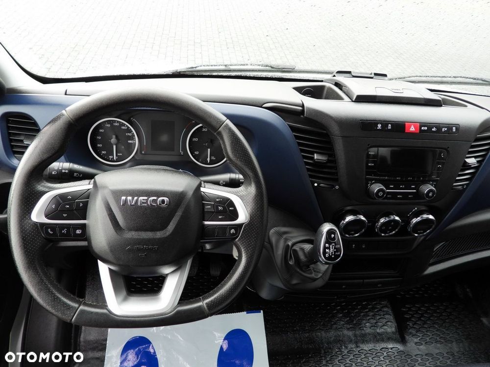 Iveco DAILY 35C18 TEMPOMAT LEDY AUTOMAT HI-MATIC BLIŹNIACZE KOŁA KLIMATYZACJA  180KM - 32