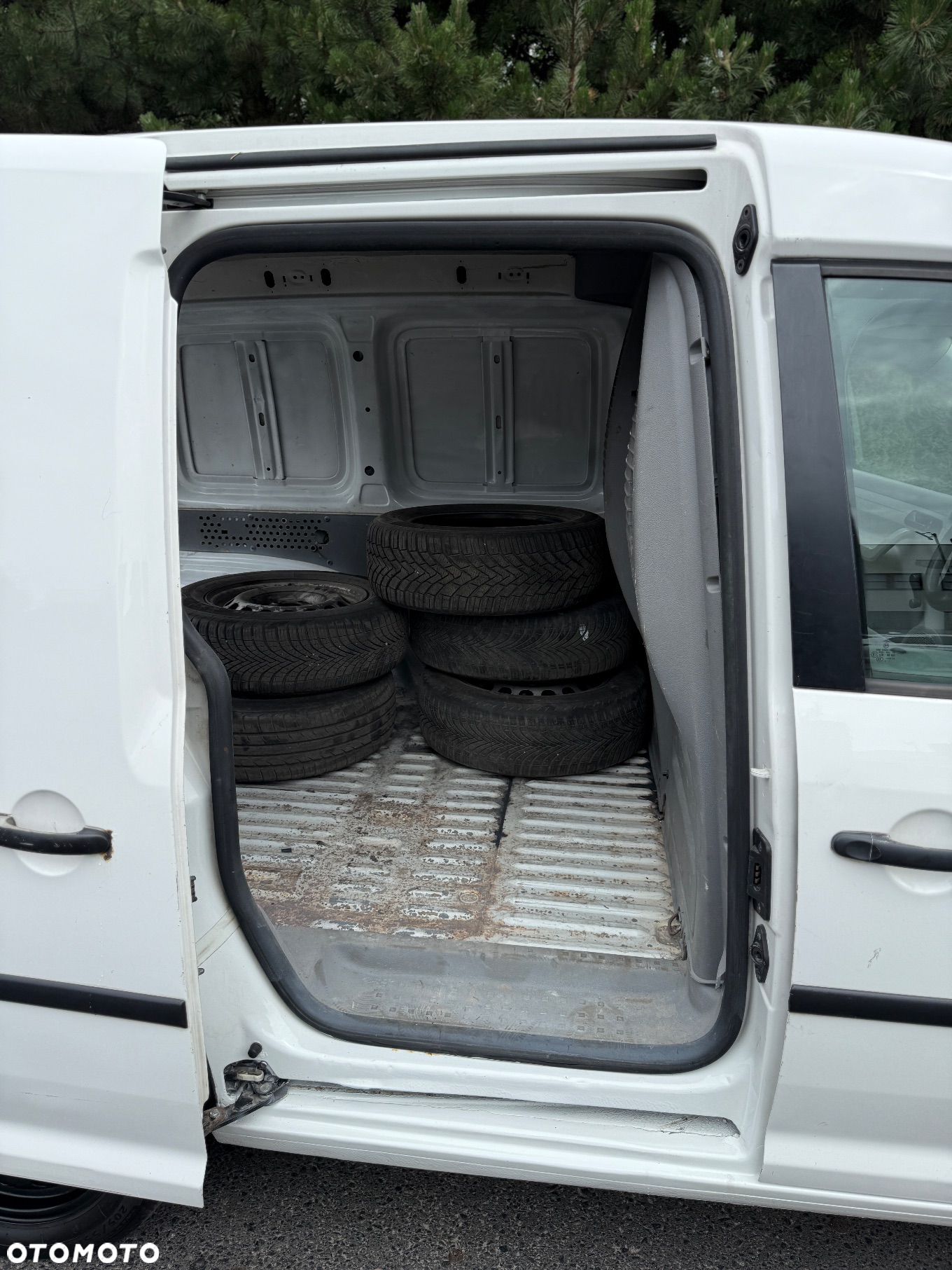 Volkswagen Caddy - 14