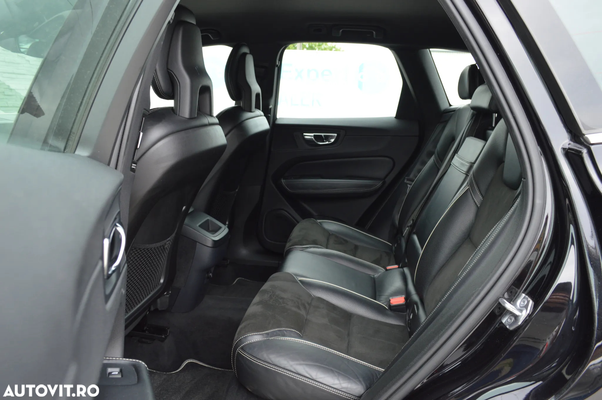 Volvo XC 60 D4 AWD Geartronic RDesign - 19