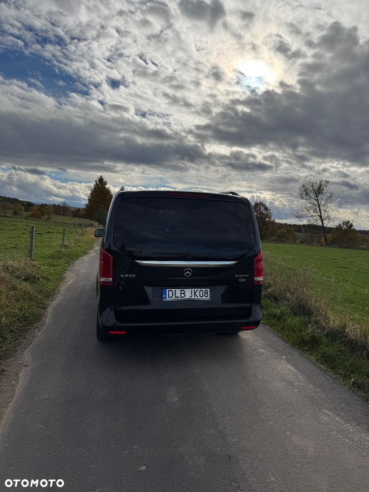 Mercedes-Benz Klasa V 250 (BlueTEC) d Avantgarde 7G-Tronic (d³ugi) - 2