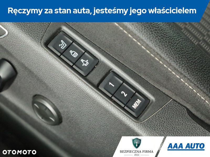 Opel Insignia - 16
